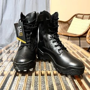 Brand New Never Worn 511 Boots